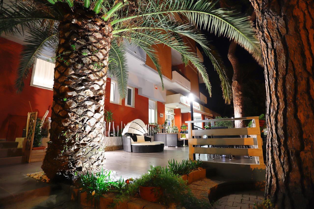 Hotel Grifone برانسيبينا أو ماري المظهر الخارجي الصورة